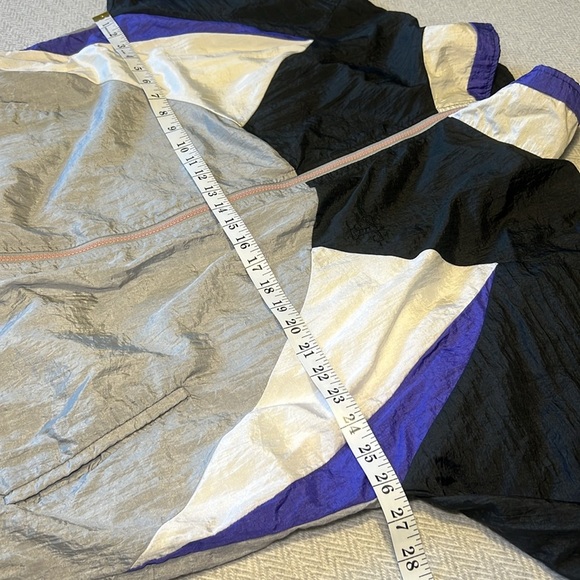 Vintage Black, silver, purple & pink Windbreaker Jacket. Size Large. By Todd 1 - Picture 5 of 13